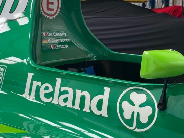 Pierwszy bolid F1 Michaela Schumachera na sprzedaż